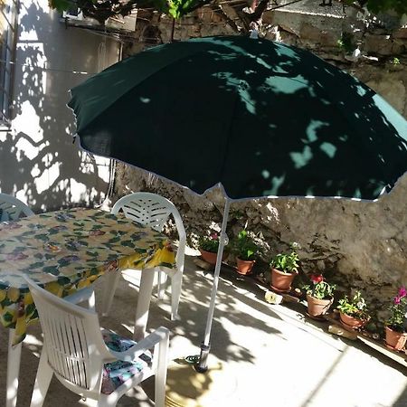 Apartman Anthony Pula Buitenkant foto