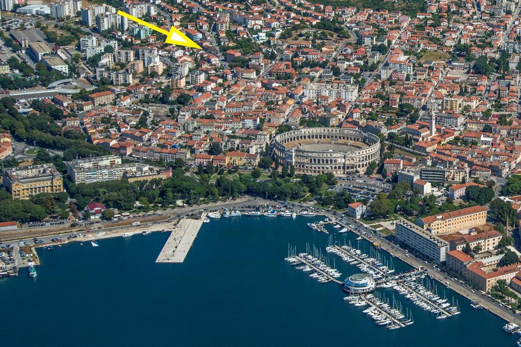 Apartman Anthony Pula Buitenkant foto